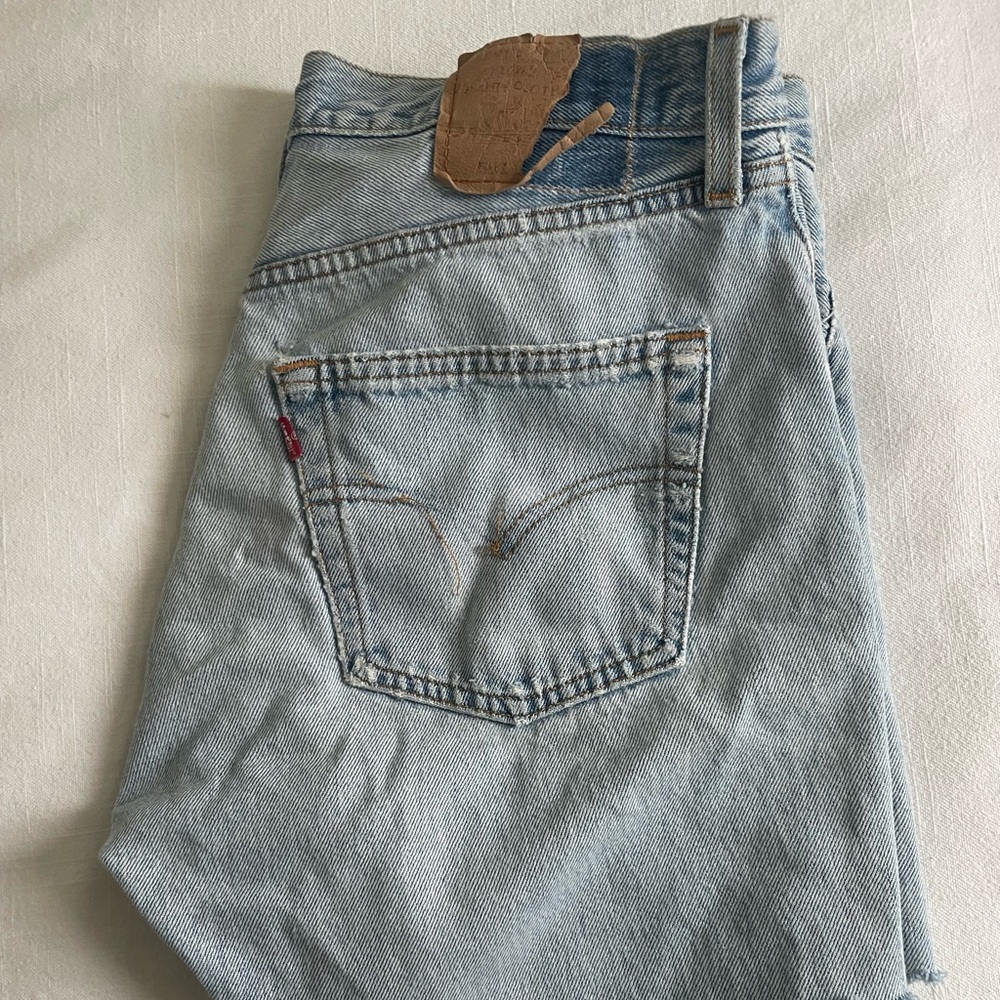 Vintage Levi Cut Off Shorts Size 32 x 32 (men’s)